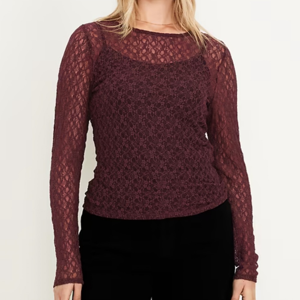 Old Navy Long-Sleeve Lace Crew-Neck Top in Dark Sepia/Red/Wine/Maroon